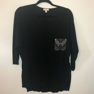 Long sleeve with Aztec pattern pocket